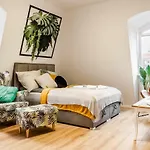 Old Town - Riverside Lux Apartment *